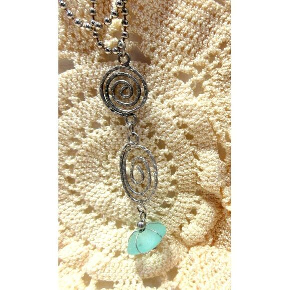 Necklace Handcrafted Sea Glass Silver Beaded Chain Hammered Circle & Oval Drop - Picture 2 of 3
